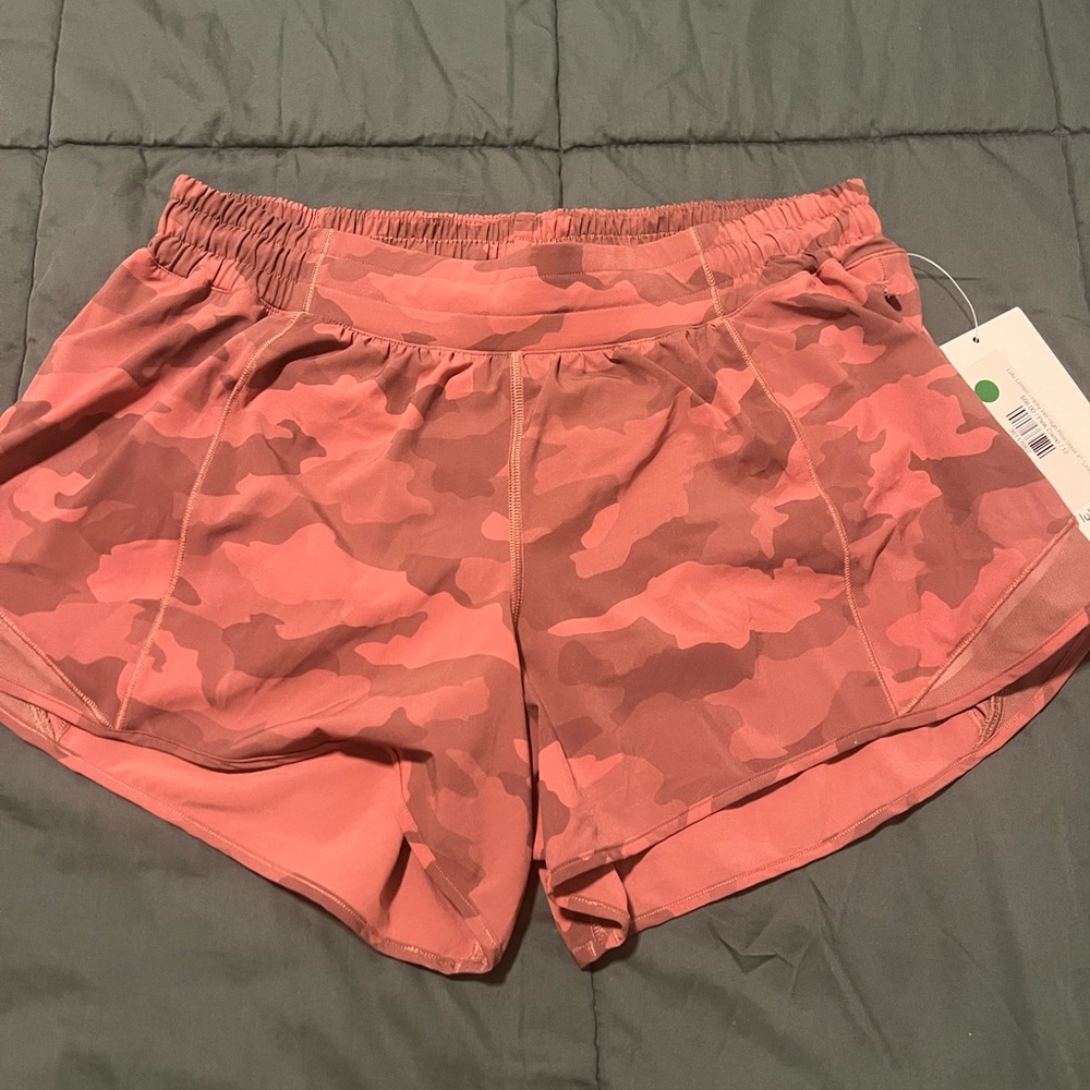 Lululemon Hotty Hot Short Pink Camo